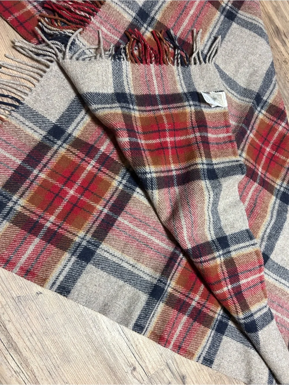 Pendleton Plaid 100% Wool Throw in Red, Navy & Cream with Fringe